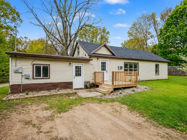659 Academy St, Allegan, MI 49010