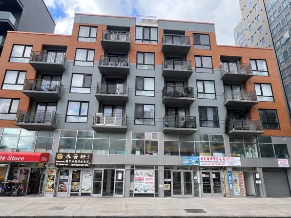 3520 146th Street #3D, Flushing, NY 11354