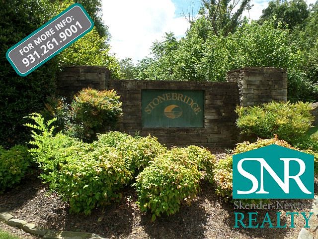 1st image of 975 Stonebridge Cir