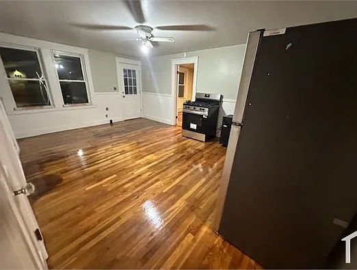 448 Hamilton St #B — Photo 13