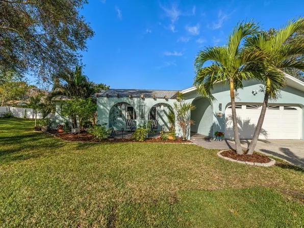 1100 S Betty Ln, Clearwater, FL 33756