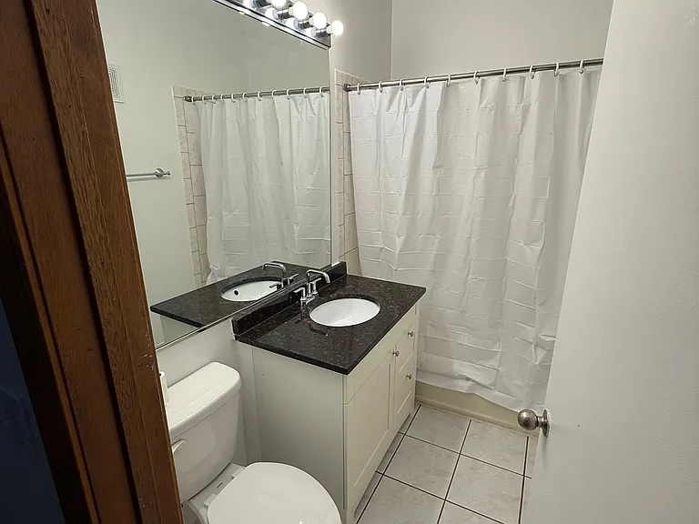 6355 N Lakewood Ave #1E — Photo 9