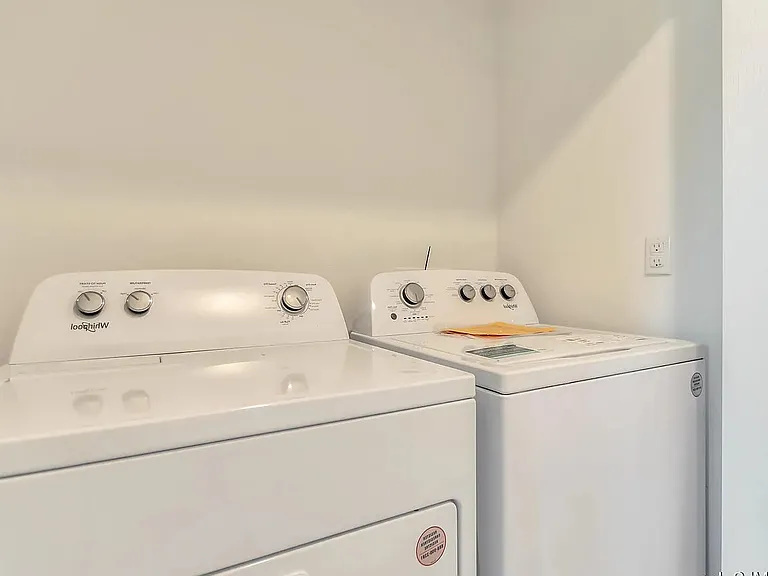 8341 Asteroid St #8341 — Photo 13
