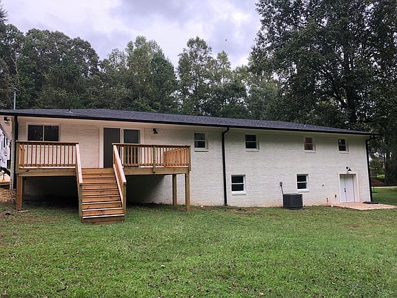 3rd image of 3108 Pine Haven Dr