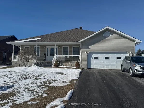 9 Grove St, South Dundas, ON K0E 1K0