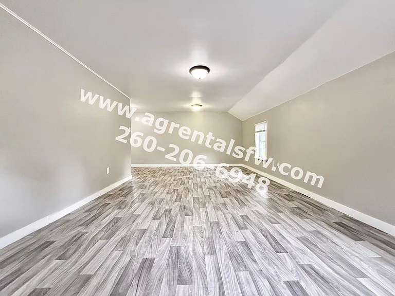 874 Cline St — Photo 7