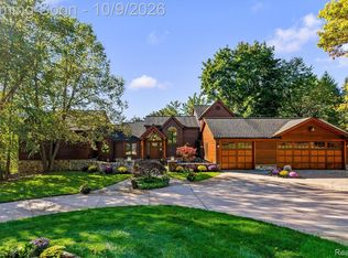4455 Heron St, Rochester, MI 48306