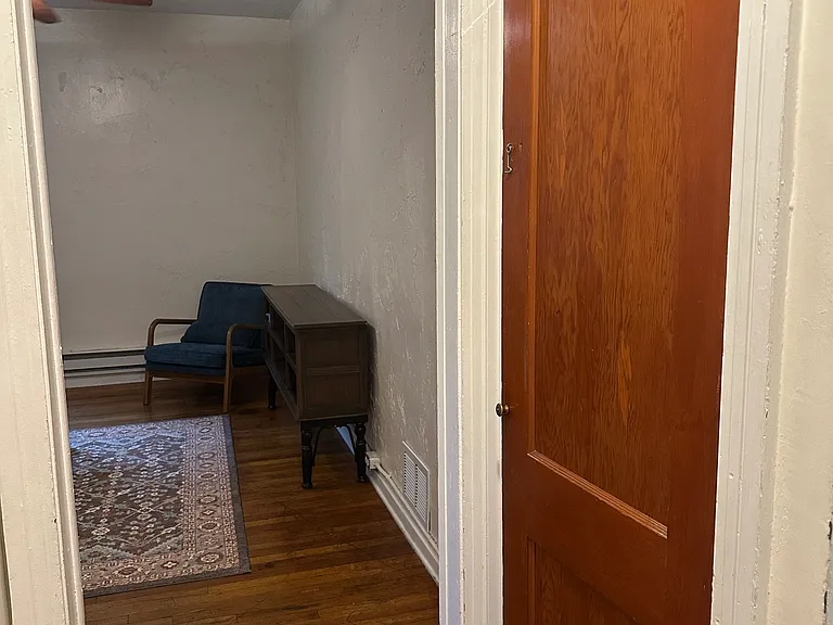 1434 N Corona St #4 — Photo 3