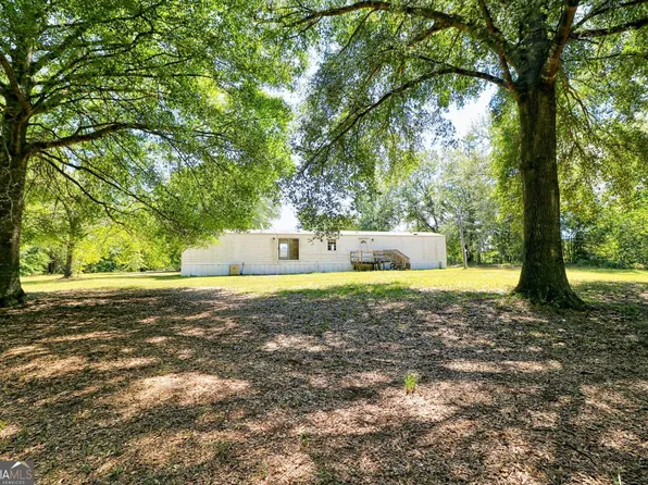 701 Dale Dr, Metter, GA 30439