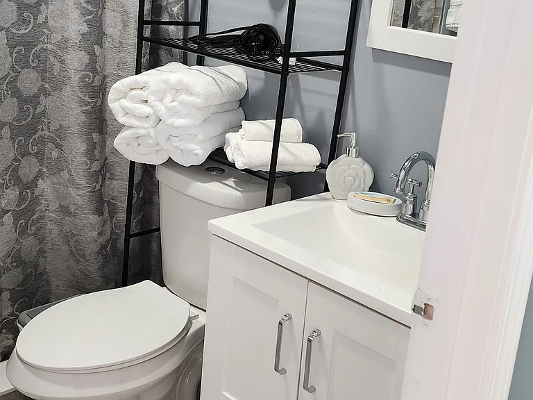 7915 Croton Ave #2 — Photo 12