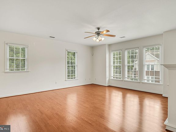 4th image of 4125 San Marco Dr #H