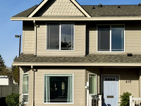 417 Harris Ln, Oregon City, OR 97045