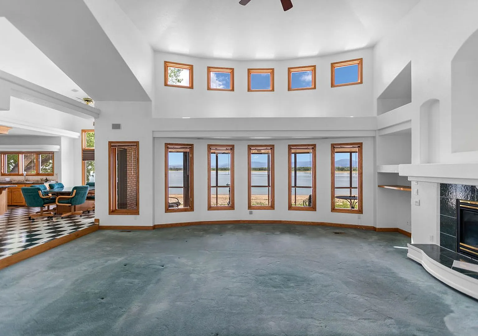 4 Bedroom 4 Bathroom Property on Boyd Lake — Photo 3