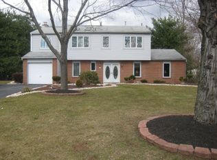 58 Rotterdam Rd W, Holland, PA 18966