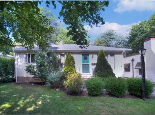 474 Kenilworth Rd, Bay Village, OH 44140