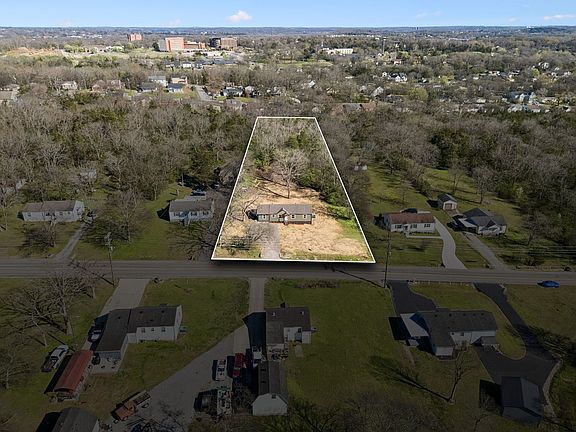 2nd image of 305 Randy Rd