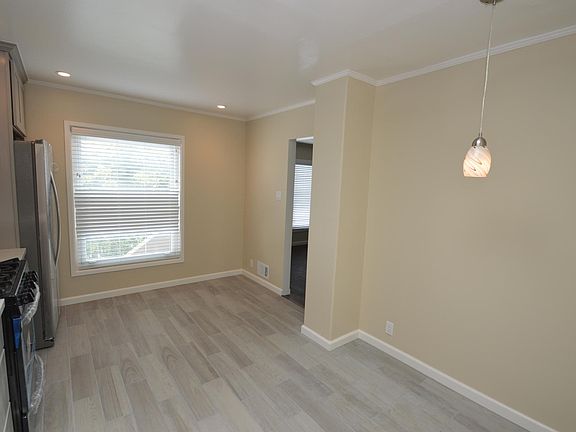 4th image of 2604 San Jose Ave