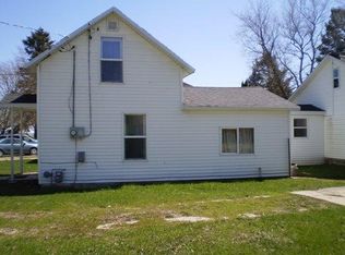 449 10th Ave NE, Hampton, IA 50441