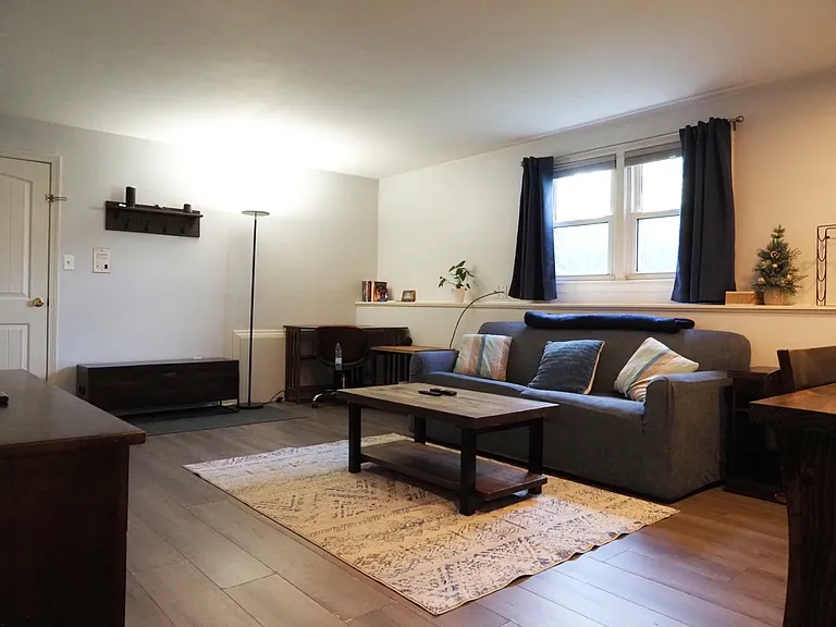 25 Minott St #2 — Photo 4