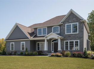 21 Hidden Meadow Xing, Lancaster, NY 14086