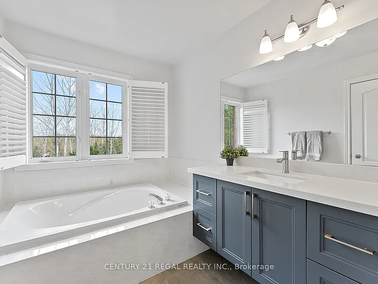 42 Ballymore Dr — Photo 36