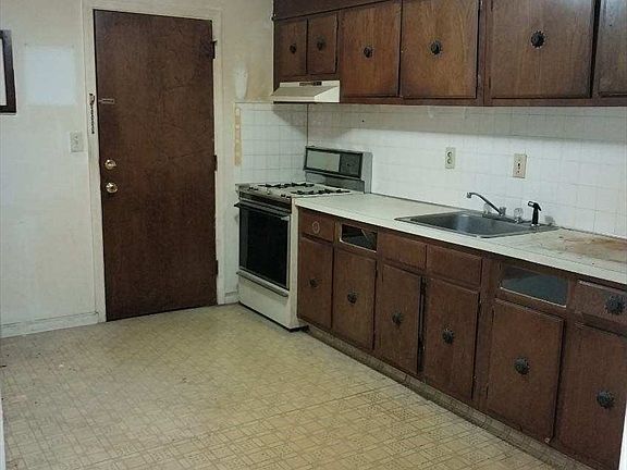 3rd image of 645 W Lowell Ave Unit 3