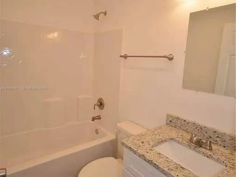2221 Carver Ave — Photo 8