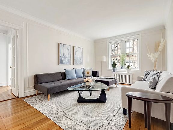 2nd image of 115 Willow St APT 2C