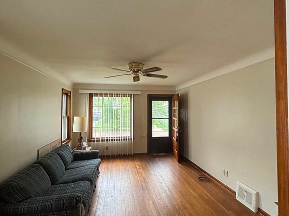 2nd image of 10917 Governor Ave