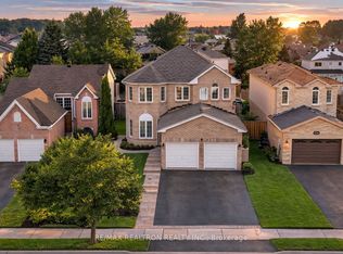 1128 Corrie St, Innisfil, ON L9S1W9