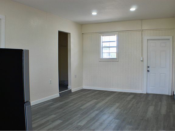 3rd image of 22144 Laramore Ave #B