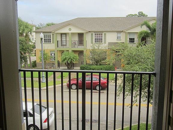 2nd image of 2154 SE Grand Dr
