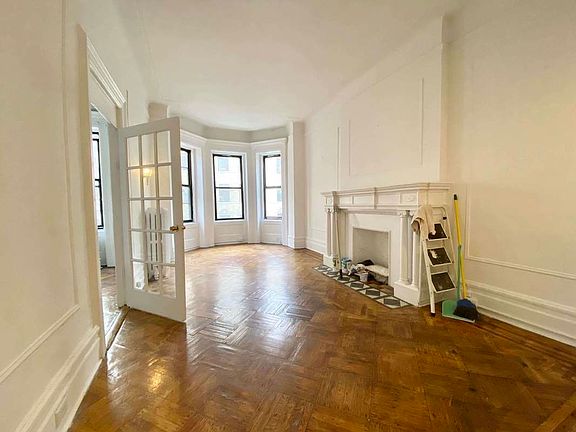 4th image of 332 W 89th St APT 3A