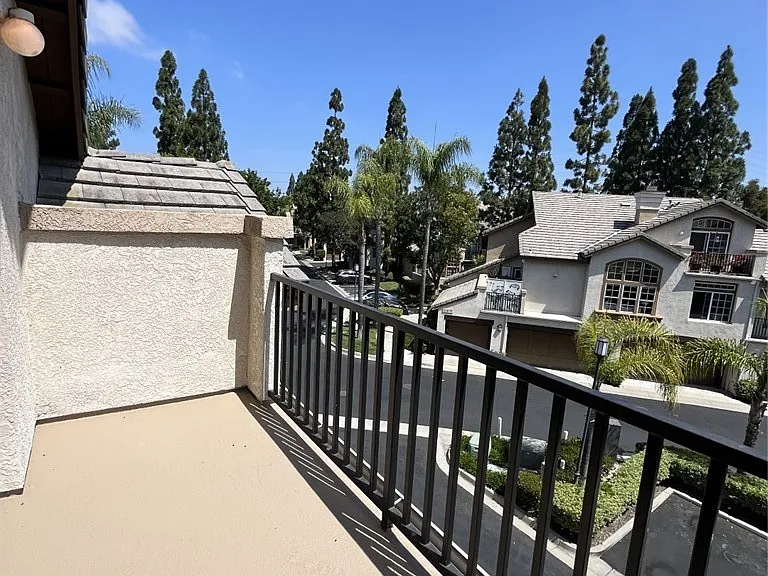 6 Mansera Pl — Photo 25