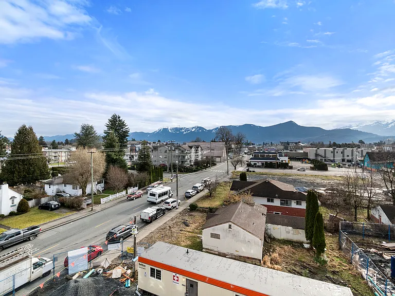 45754 Wellington Ave #204 — Photo 4