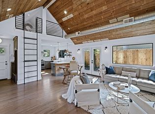 923 Gardenia Dr, Houston, TX 77018