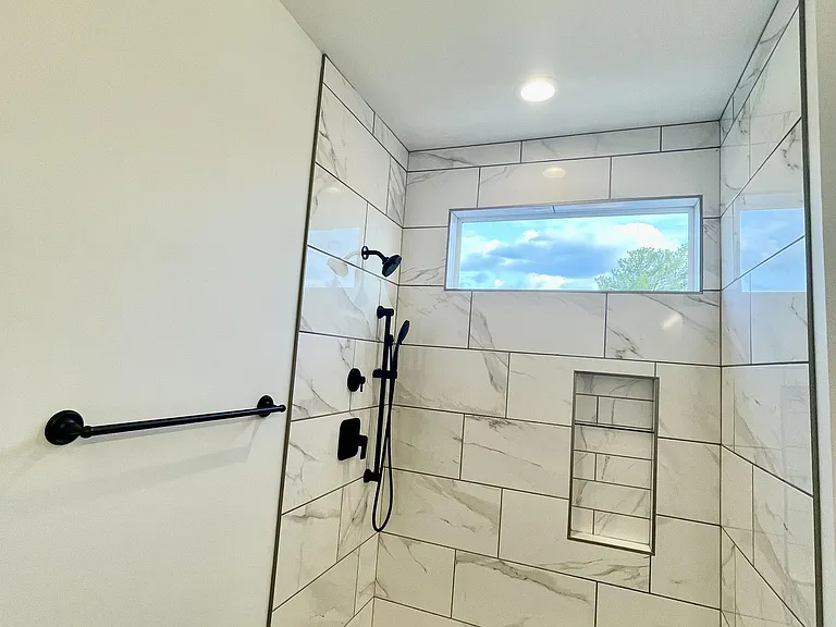 420 Breezewood Dr #107 — Photo 11