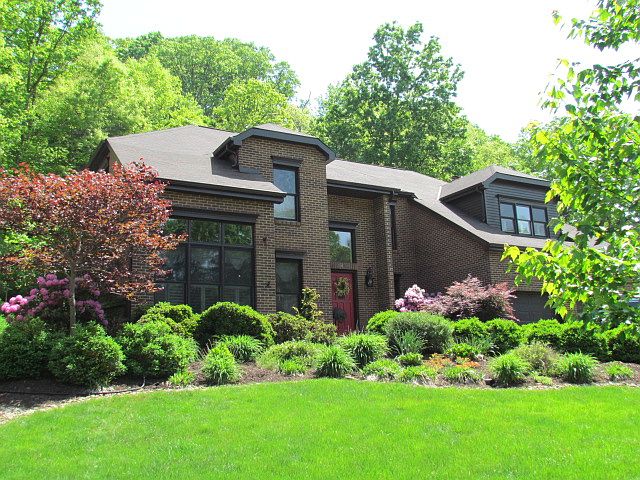 1st image of 2486 Shadowbrook Dr