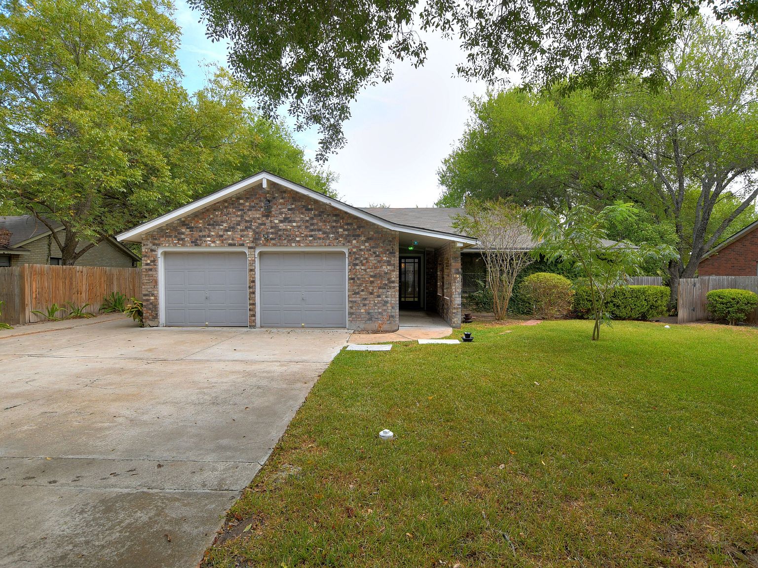 13323 Villa Park Dr, Austin, TX 78729 | Zillow