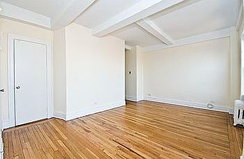 3rd image of 116 W 72nd St APT 16B