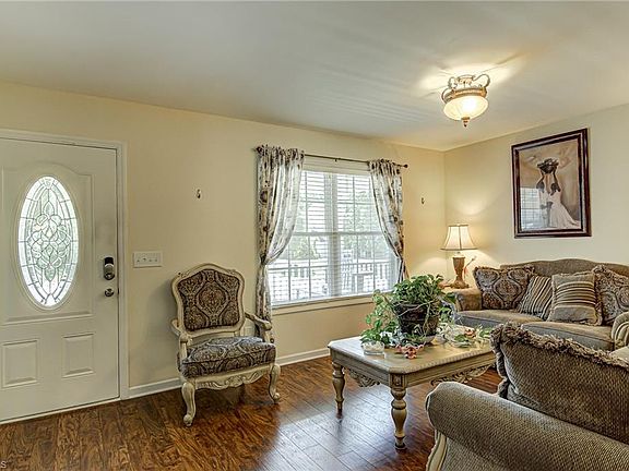 2nd image of 5215 Carriage Woods Dr