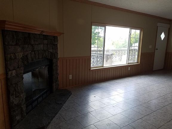3rd image of 120 Upland Dr