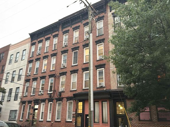 2nd image of 330 Madison St APT 5