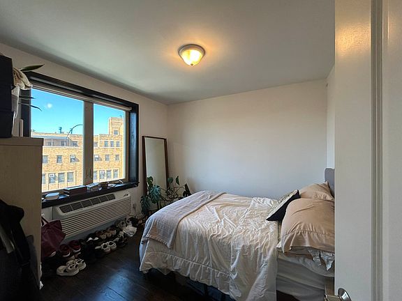 3rd image of 2309 Astoria Blvd APT 5F