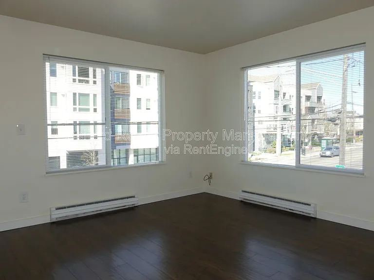 9030 Greenwood Ave N #201 — Photo 4