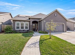 1199 N Taylor Ave, Hanford, CA 93230