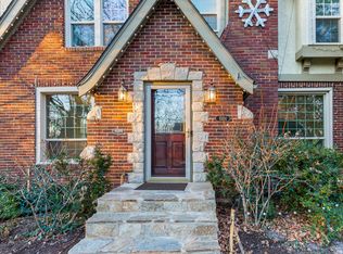 1004 W 69th Ter, Kansas City, MO 64113