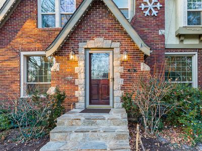 1004 W 69th Ter, Kansas City, MO, 64113