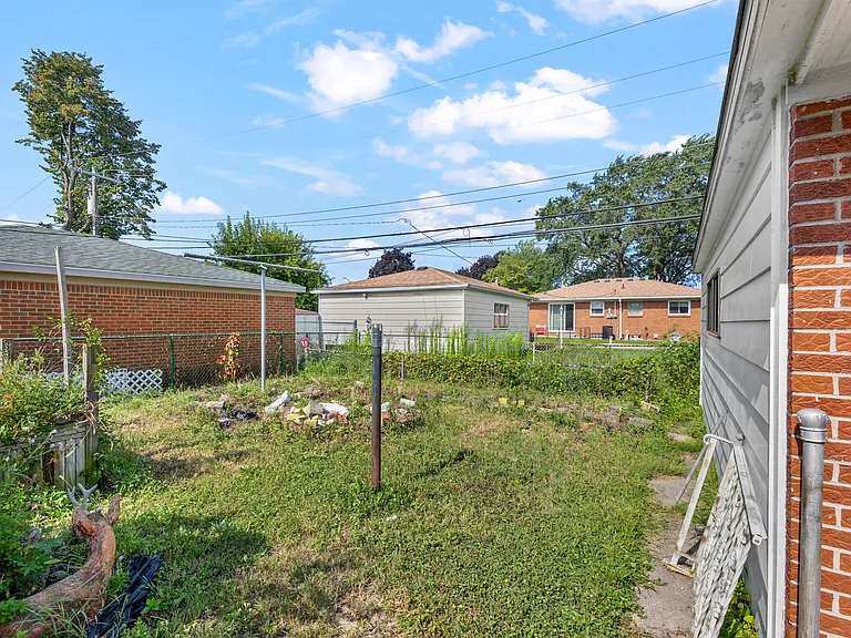 4020 Wall Ave — Photo 6