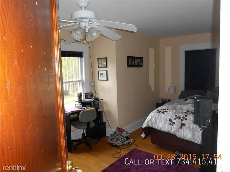 518 Lawrence St — Photo 10